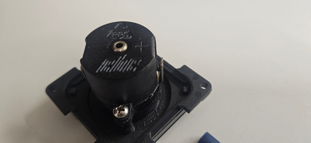 CBE C-Line single. 12V outlet (silver or black)