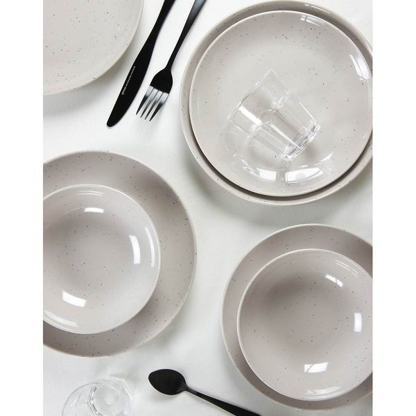 Black 16 Piece Cutlery Set – Product Image