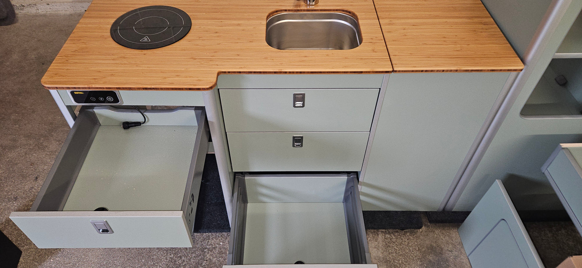 Evo 2 4 Pro Fits Swb T5 T6 With Rib Bed Fully Assembled Collection Only – Product Image