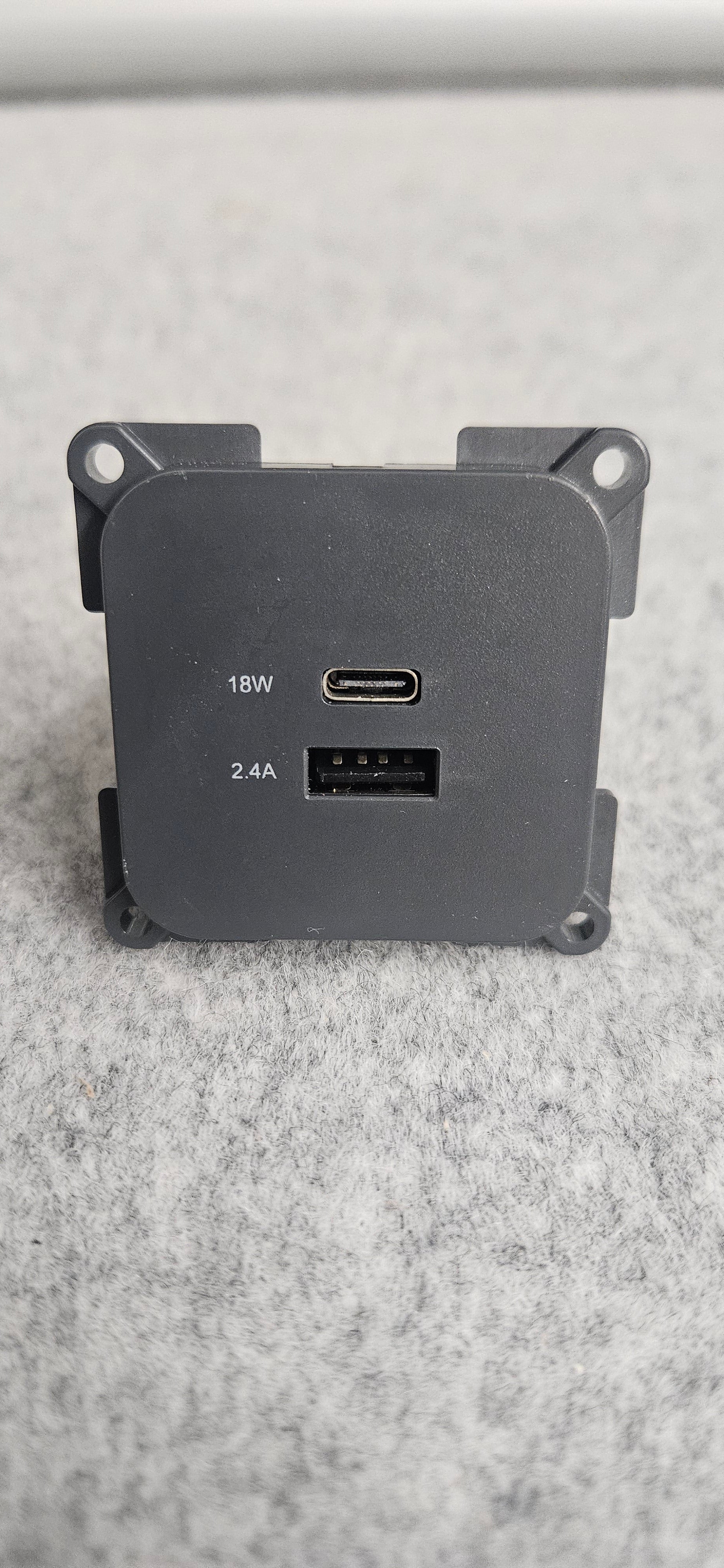 CBE 12v (Auto) Cigar + TV Socket CBE 12v (Auto) Cigar + TV Socket