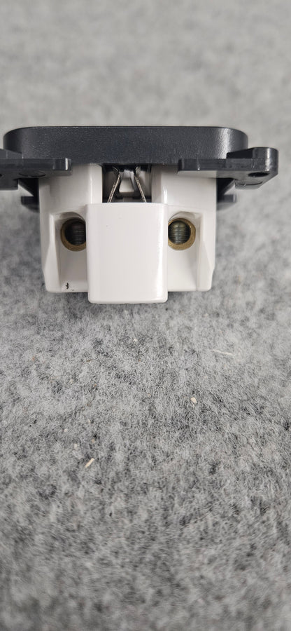 CBE dark grey 13 amp 3 pin socket 230v