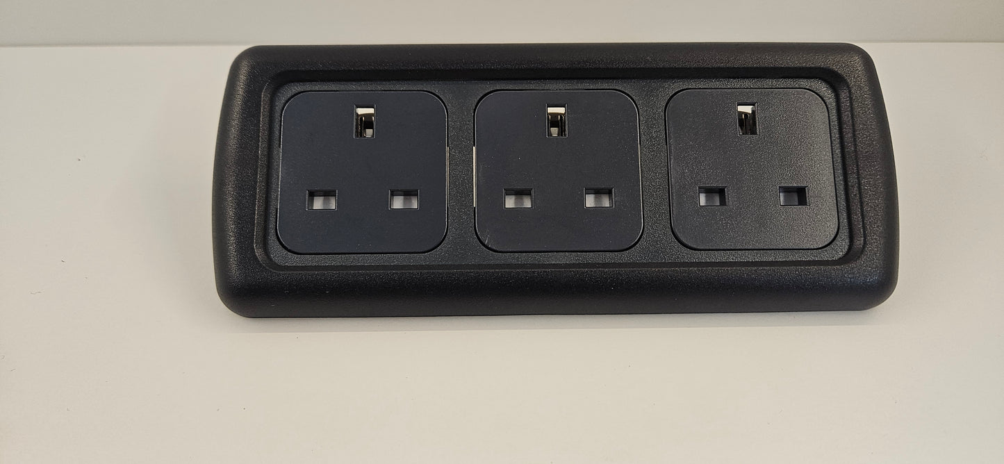 CBE triple 230V socket kit (silver or black)