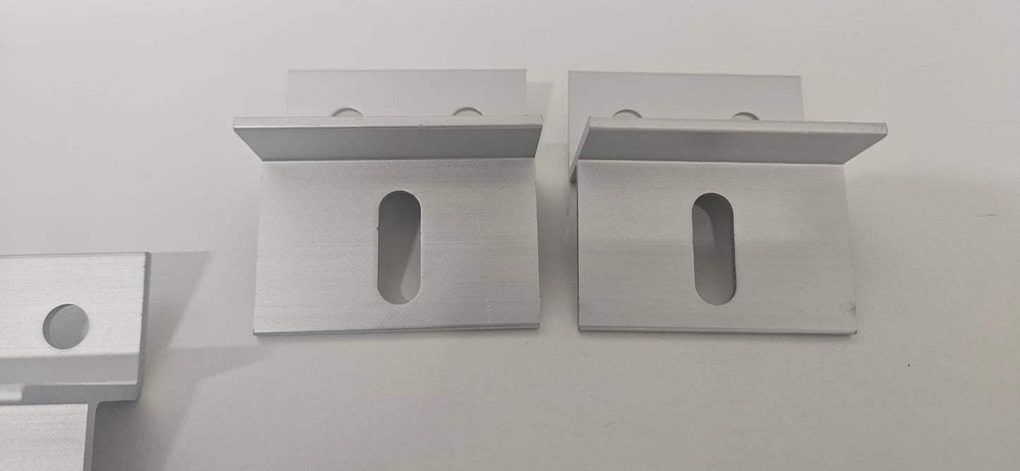 Set of 4 aluminium brackets with bolts for rigid solar panel mounting