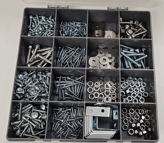 Hardware kit for campervans - nuts, bolts, screws (640 pieces)