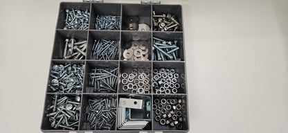 Hardware kit for campervans - nuts, bolts, screws (640 pieces)