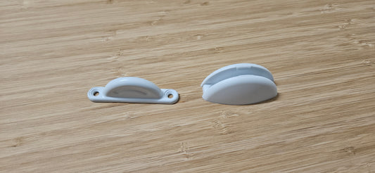 Plopp snow white door retainer