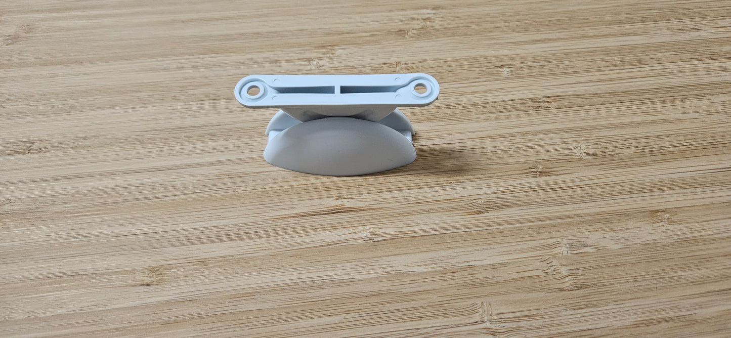Plopp snow white door retainer