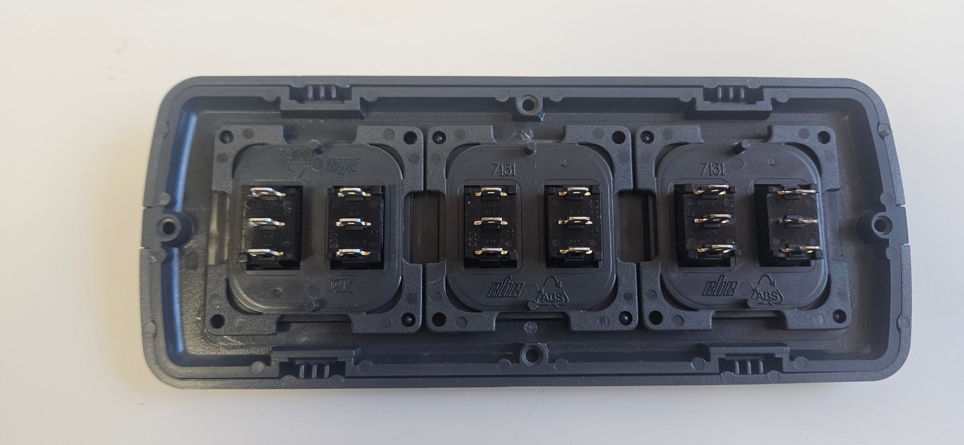 CBE C-Line triple. 3x Double switch kit (silver or black)