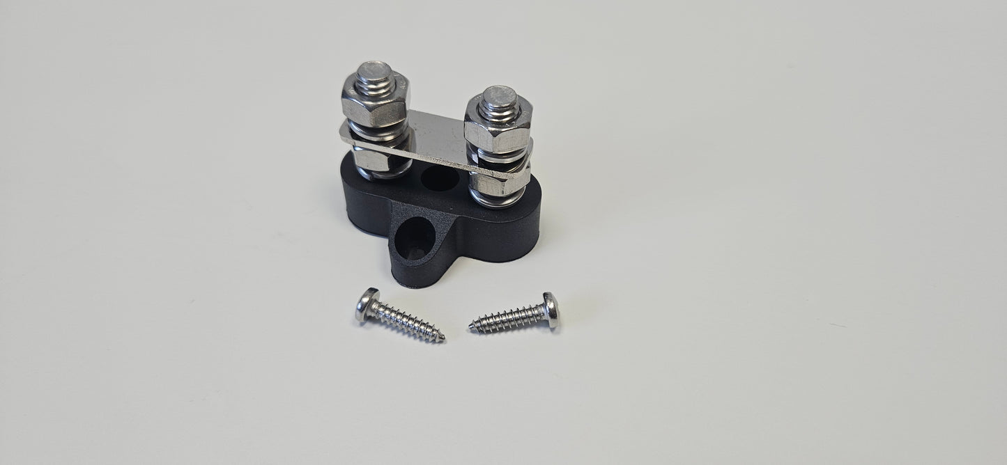 Negative busbar 2xM8 studs