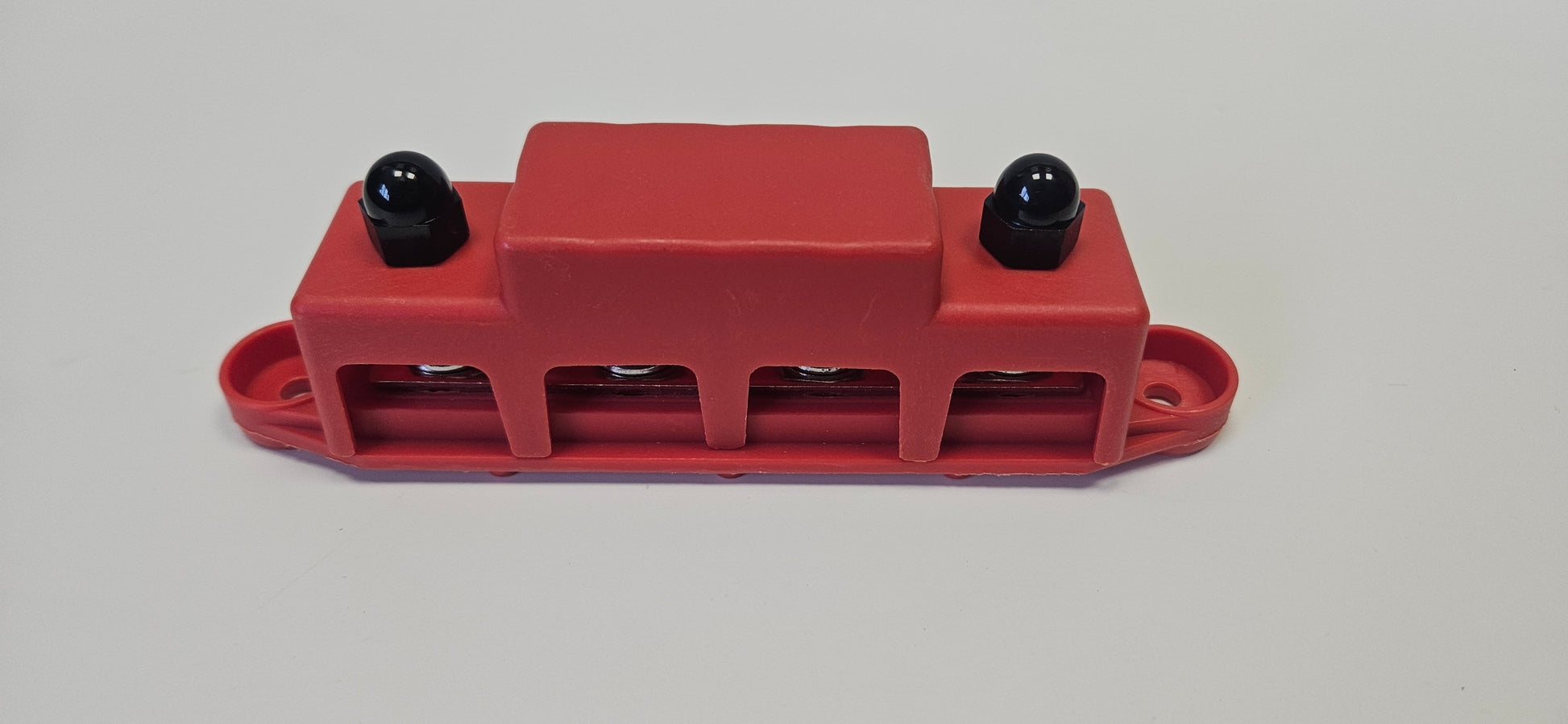 Positive busbar 4xM8 studs and 4x4mm screw terminals