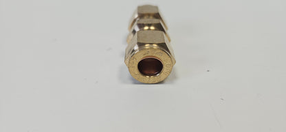 8mm brass fittings for copper pipe (angled / straight)
