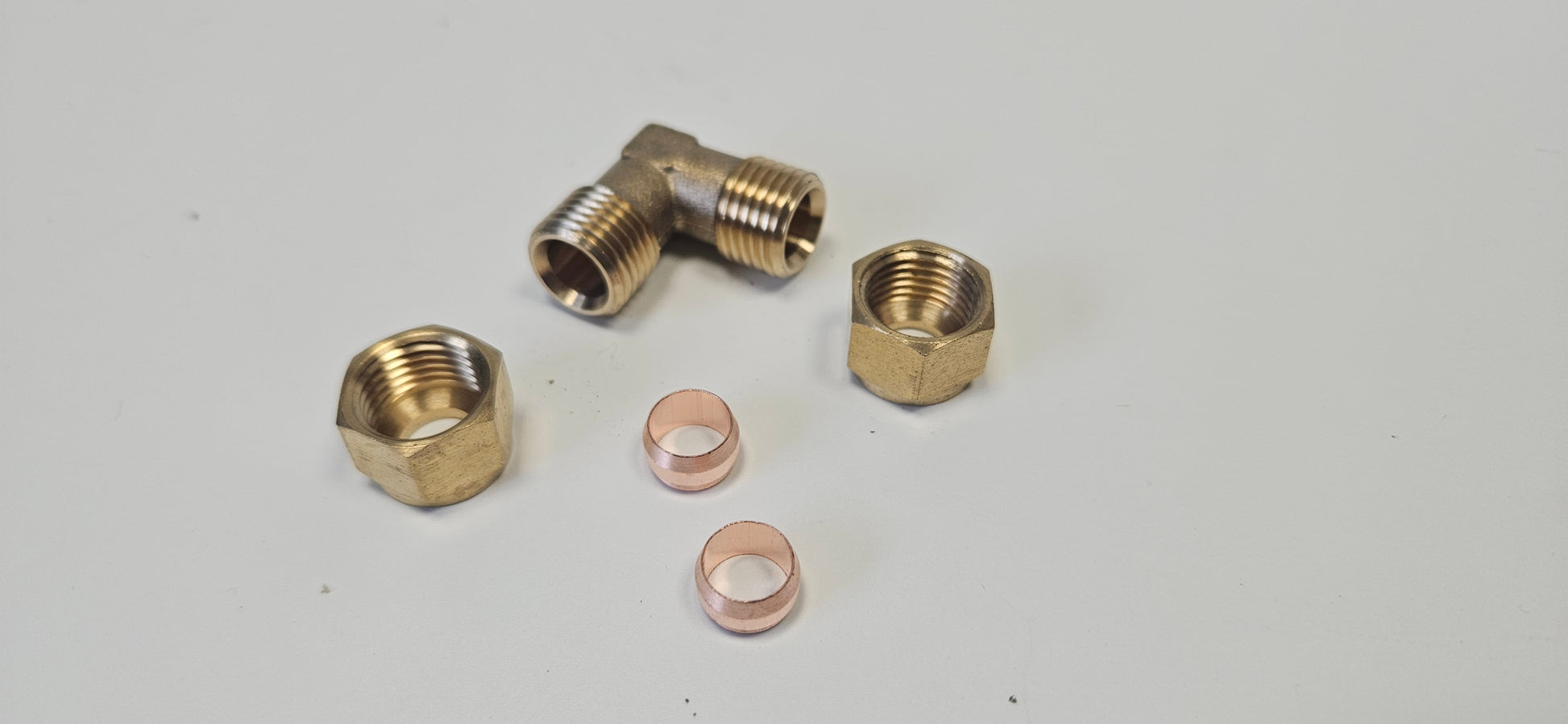 8mm brass fittings for copper pipe (angled / straight)