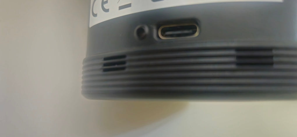 Quest rechargeable air pump for air mattress / airbeds
