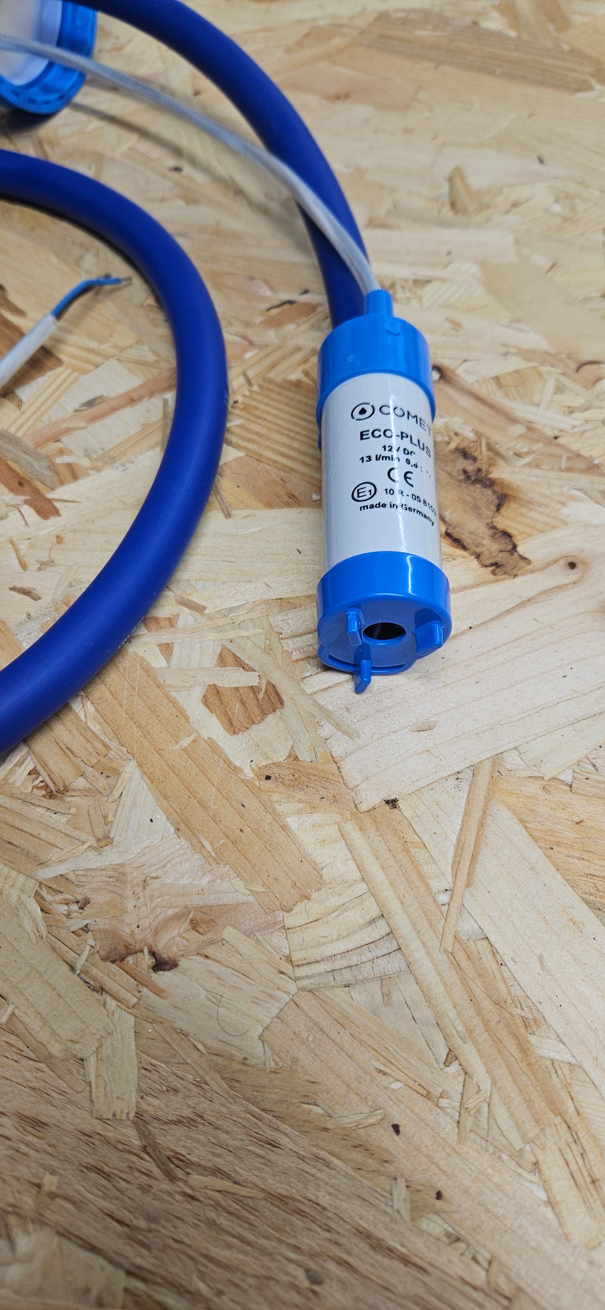10L water container, hose and pump kit
