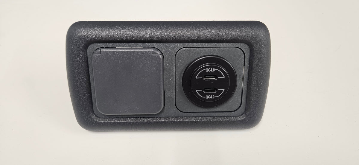 CBE C-Line double. Dual USB C socket + 12v outlet (silver or black)