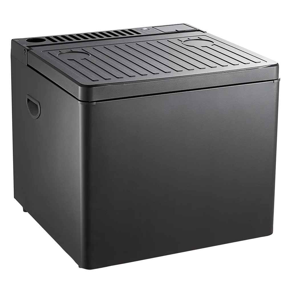 Quest Nuuk 3 way camping fridge gas, 12V + mains 230/240V