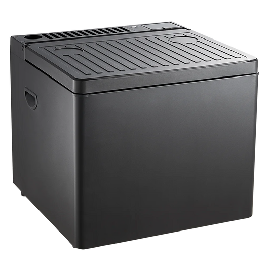 Quest Nuuk 3 way camping fridge gas, 12V + mains 230/240V