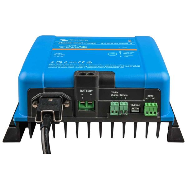 Victron Phoenix Smart IP43 charger, 2 outputs 12V / 30A / 230V